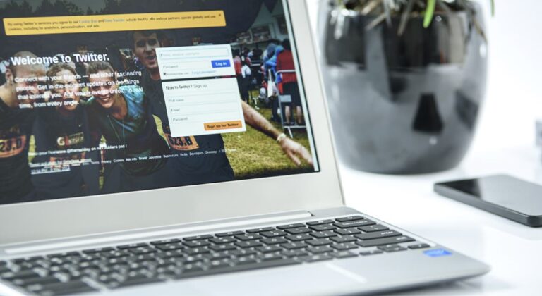 What is important to know to promote the site in google?
