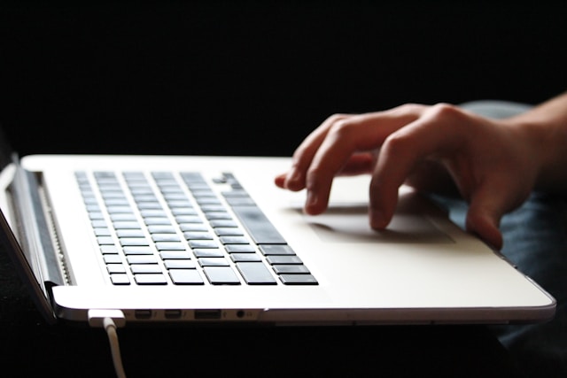 Link Insertion vs. Guest Posting: Which One Delivers Better SEO Results?